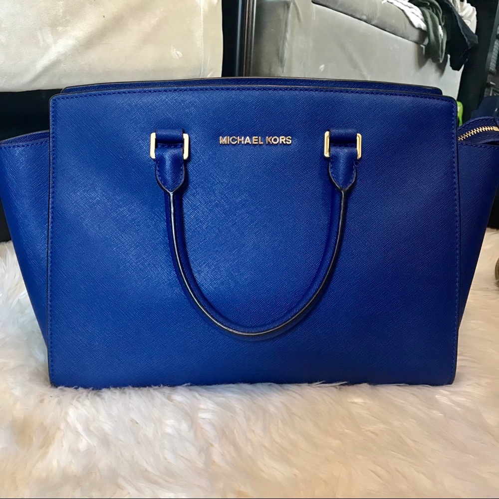 PRICE NEGOTIABLE Michael Kors Large Satchel